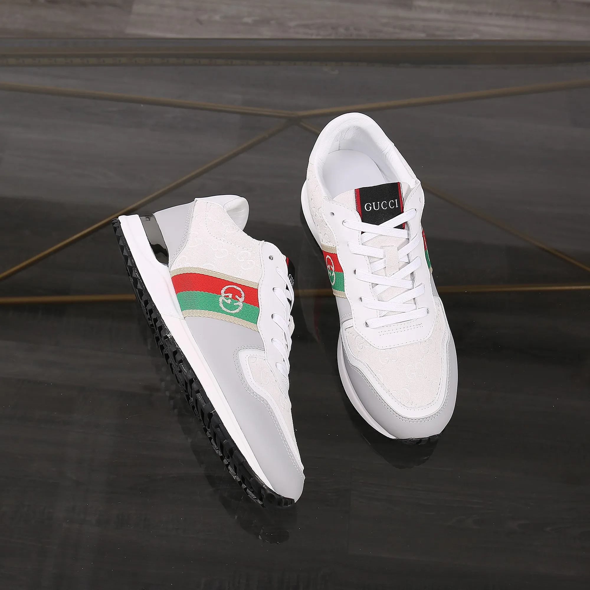 Factory price: 400💰The new spring model is here again! [Gucci Sports Men's Shoes] Gucci fashionable casual men's shoes🇨🇳Original 1:1 mold, new model debuts first💯Not high-profile but avant-garde, simple, low-key and fashionable, super versatile style🌿Made of original cowhide➕Sheepskin lining🎋The version is comfortable on the feet, first-class workmanship🍍Number: 38-44, customized 45